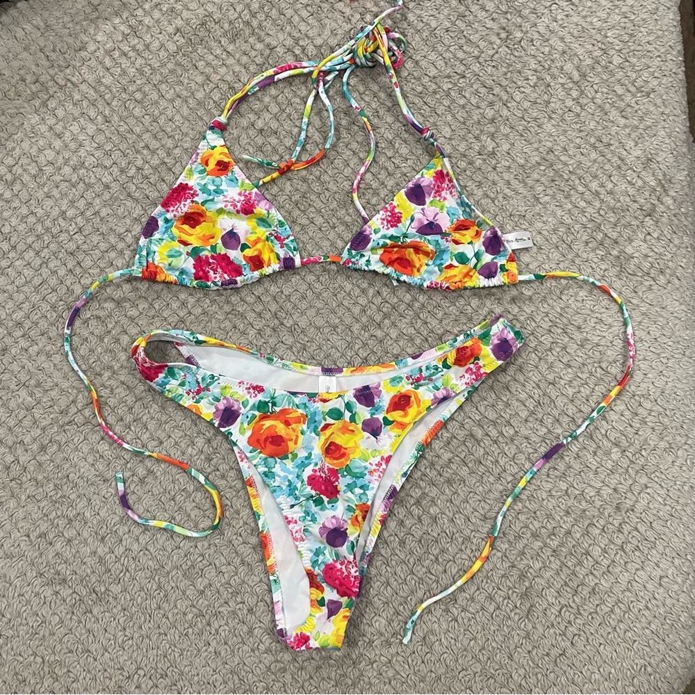 BNWOT - HEAVY MANNERS - Bikini Set